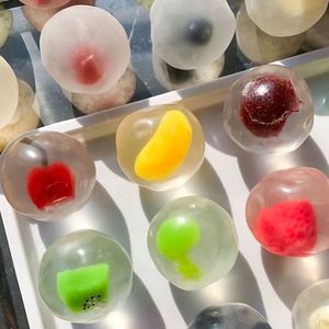 Boule de Mochi Texturée aux Fruits Orange et Fraise - Jouet Anti-Stress Super Doux pour Soulager la Fatigue - Cadeau Idéal - Product Image 1