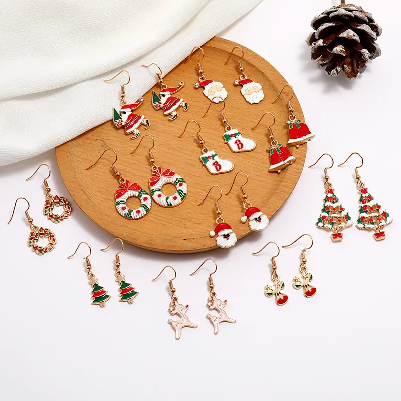 Perhiasan logam halus anting-anting Natal manis kartun manusia salju Santa Bell Natal anting-anting kancing untuk anak-anak