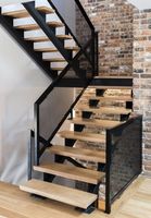 CBMMart escalier moderne en forme de U à double quille escalier en acier au carbone avec garde-corps en verre ultra clair