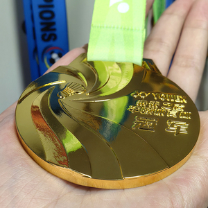 Medaglie personalizzate in lega di zinco in metallo con Logo personalizzato evento atletico Badminton medaglia sportiva con nastro - Product Image 6
