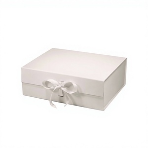 Exquisita Caja de Regalo Magnética de Alta Gama, Materiales Reciclados, Reutilizable, Cinta Elegante, Papel Autoportante con Recubrimiento UV Premium - Product Image 3