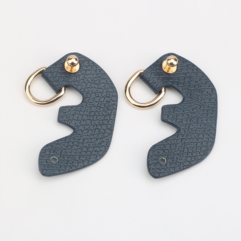 กระดุมหูกระดุมสีทองกรมท่าแบบไม่ต้องเจาะ