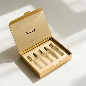 Caja <span class=keywords><strong>de</strong></span> Regalo Magnética <span class=keywords><strong>de</strong></span> Papel en Oferta, Diseño Personalizado, Caja <span class=keywords><strong>de</strong></span> Regalo para Mini Perfume <span class=keywords><strong>de</strong></span> 10 ml con Página Insertable - Product Image 1