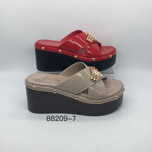 Sandales compensées à plateforme large pour femme – Idéales pour l'été et la plage - Product Image 6