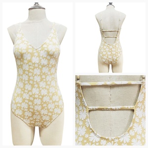 Tankini Mujer Traje de baño de una pieza Patrón de <span class=keywords><strong>flora</strong></span> personalizado Diseño sin espalda Caderas de corte alto Correas ajustables y Copas suaves extraíbles - Product Image 1