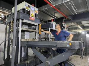 Panneaux latéraux en fibre de carbone préimprégnée sèche fabriqués en usine pour Yamaha <span class=keywords><strong>MT10</strong></span> 2016-2019 - Product Image 4