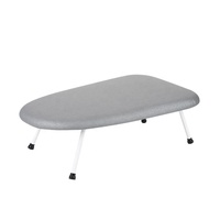 Table de fer résistante à la chaleur de planche à repasser pliable réglable en hauteur noire pour la blanchisserie de chemise de vêtements