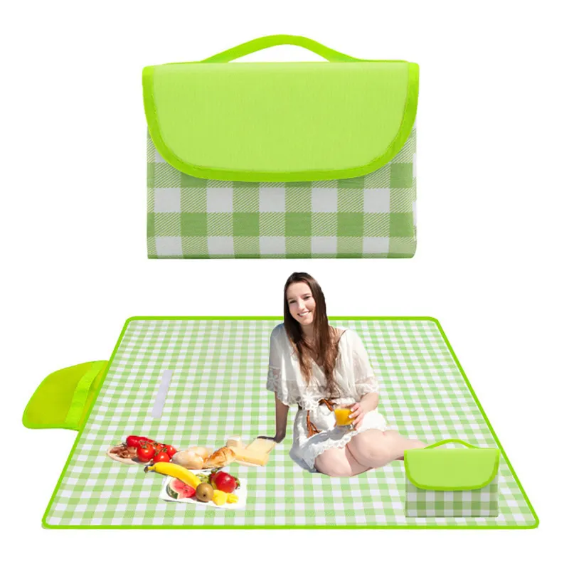 Wholesale outdoor portable foldable extra large sand proof waterproof beach camping picnic mat blanket