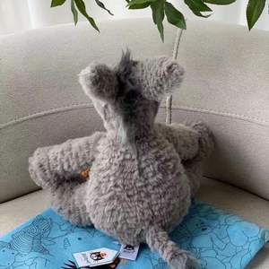 Bestseller LinKong 23CM Welliger Esel Plüschtier Niedliches Graues Lockiges Spielzeug Lustiges Geschenk für Männer und Frauen zum Valentinstag - Product Image 3