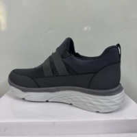 Baskets décontractées respirantes en maille Flyknit à enfiler, style sportif, légères, souples, à semelle épaisse, amortissantes et antidérapantes