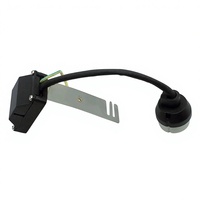 Offre Spéciale : Douille de Lampe Céramique GU10 à Vis avec Boîtier de Jonction à Trois Positions pour Boîtier de Voiture en Plastique 250V 2A XL-006