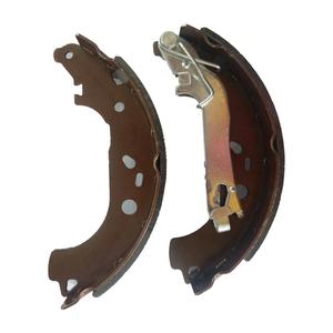 Juego de Herramientas de freno de cerámica para motocicleta, juego de zapatas de freno con resorte de 2/0698525 para moto - Product Image 5