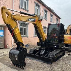 Mini-excavatrice sur chenilles Sany 60C d'occasion en excellent état, capacité 6 tonnes, moteur, pompe, boîte de vitesses et roulements 90% neufs pour vidéo - Product Image 6