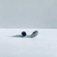 Implant analogique pour système MIS avec hexagone anti-rotation et cylindre extérieur antidérapant pour une fixation stable au gypse