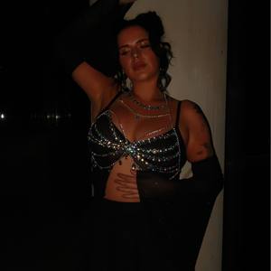 Bra <span class=keywords><strong>Harness</strong></span> Pendek Model Halter dengan Rantai, Bikini Berpayet Logam, Atasan Kristal, Perhiasan Tubuh, Pakaian Festival, Hadiah Liburan untuk Wanita - Product Image 1