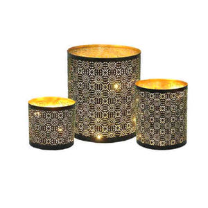 Lot de 3 bougeoirs Hurricane en métal gravé et découpé - Product Image 1