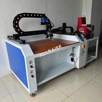 Machine automatique de remplissage de colle thermofusible, machine de pulvérisation de colle thermofusible avec pistolet pour l'injection de batterie, carton