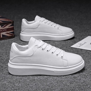Chaussures habillées décontractées <span class=keywords><strong>de</strong></span> <span class=keywords><strong>luxe</strong></span> pour hommes 2023, style Oxford tendance, amorti diamant pour le basketball, le football, la randonnée, stock d'été - Product Image 1