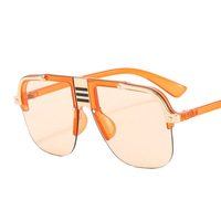 Lunettes fines avec logo, prix compétitif, lunettes de soleil tendance surdimensionnées en métal pour hommes, lunettes de soleil de style audacieux pour hommes, montures de lunettes sans monture