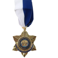 Pin de Élite Personalizado, Medalla de Oro Tradicional Moderna, Cinta Roja, Blanca y Azul, Hierro Electrochapado, Esmalte Suave, Coleccionable, Decoración para el Hogar