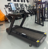 Tapis roulant commercial de qualité supérieure pour salle de sport professionnelle, équipement de cardio-training avec écran miroir haute durabilité