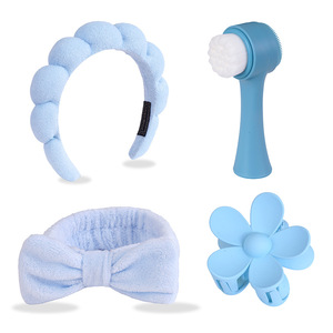 Set <span class=keywords><strong>di</strong></span> quattro accessori per capelli da donna all'ingrosso: fermagli a corona alta con <span class=keywords><strong>fiori</strong></span> fatti a mano, fascia per capelli a nuvola e pennello per il trucco (per lavare il viso) - Product Image 2