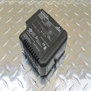 Quartz Tube <b>Clamp</b> Die-Cast Aluminum <b>C</b>-Type Non-Adjustable Metric USA Origin Model 396572-02-2 - Product Image 2
