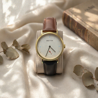 Reloj de Pulsera Minimalista Dorado Redondo con Segundero Pequeño, Esfera Texturizada, Correa de Cuero Genuino de Dos Tonos, Delgado, Casual, de Negocios, Resistente al Agua