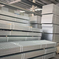 Grille de barres en acier inoxydable soudé, robuste et durable, pour marches d'escalier, passerelles, systèmes de drainage, sols de villas et applications industrielles