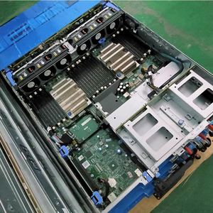 เซิร์ฟเวอร์ PowerEdge R740 มือสอง แบบติดตั้งในแร็ค ใช้หน่วยประมวลผล Xeon Silver 4210R แรม 32GB DDR4  ปรับปรุงใหม่  แบบ 2 ซ็อกเก็ต 2U  พร้อม SSD 1.92TB - Product Image 4
