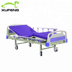 Lit d'hôpital médical Xufeng 802A réglable manuellement avec barrière de sécurité pour les soins aux personnes âgées et l'utilisation à domicile - Product Image 3
