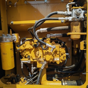รถขุดมือสอง CAT 315D2 ลดราคาพิเศษ น้ำหนัก 15 ตัน เครื่องจักรก่อสร้างขนาดกลางสำหรับงานดินและงานก่อสร้างถนนในเขตเทศบาล ประสิทธิภาพยอดเยี่ยม - Product Image 2