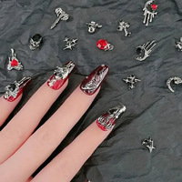 50 Pièces Bijoux d'Ongles en Alliage Style Gothique Sombre, Breloques Métalliques Chrome Hearts, Araignée, Crâne, Croix, Accessoires de Manucure Punk DIY