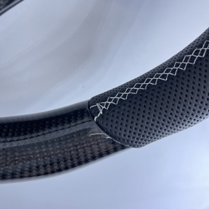 Volante <span class=keywords><strong>de</strong></span> fibra <span class=keywords><strong>de</strong></span> carbono CCExcellent a precio <span class=keywords><strong>de</strong></span> fábrica para Maserati <span class=keywords><strong>Levante</strong></span> con diseño <span class=keywords><strong>de</strong></span> fondo redondo y parte superior redonda - Product Image 6
