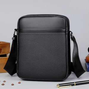 Bolso Bandolera Deportivo Casual de Alta Calidad para Exteriores, Bolso de Pecho Multicompartimento de PU para Negocios - Product Image 5