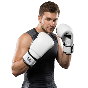 Gants de boxe en cuir Rybic Sports, fermeture Velcro, blancs, respirants, pour adultes - Product Image 1