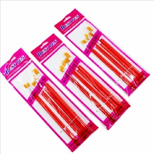 Vente en gros de 6 pièces de pinceaux de peinture à l'huile en nylon à long manche rouge pinceaux d'artiste pour les peintres - Product Image 1