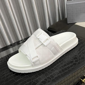 Zapatillas de cuero de lujo de marca de diseñador de moda 2026 para hombre y mujer, estilo casual deportivo, para caminar al aire libre, venta al por mayor - Product Image 2