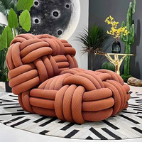 Fauteuil inclinable individuel de luxe d'inspiration italienne, structure en bois massif, revêtement en cuir – Design tressé élégant pour salon