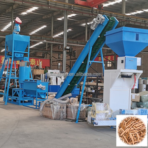 Petite <span class=keywords><strong>presse</strong></span> de fabrication de granulés de bois pour la fabrication de granulés de bois avec <span class=keywords><strong>paille</strong></span> de sciure de bois, prix de ligne de fabrication de granulés de biomasse - Product Image 4