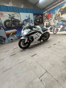 <span class=keywords><strong>Kawasaki</strong></span> <span class=keywords><strong>Ninja</strong></span> <span class=keywords><strong>250</strong></span> 250cc Moteur bicylindre en parallèle Refroidi par eau Moto Supersport ABS Légère pour les trajets quotidiens Plus de 80 km/h - Product Image 6