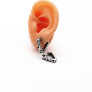 Boucles d'oreilles créoles Yunnique en acier titane, forme géométrique, motif rétro, style japonais et coréen, mode, Guangzhou, numéro de pièce - Product Image 4