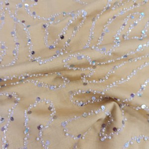 Tissu satiné texturé jaune <span class=keywords><strong>moutarde</strong></span> avec broderie de sequins argentés ondulés pour robe de soirée, robe de mariée, cheongsam - Product Image 2