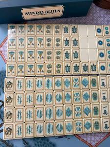 Luxury American Mahjong Set Navy Blue Ivory Turtle 1 Dot Acrylic Deep Engraved 160 Tiles Folding Fan Gift - Product Image 1
