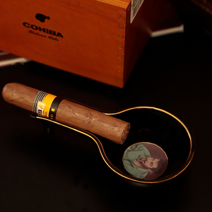 2025 plus récent cendrier absorbant la <span class=keywords><strong>fumée</strong></span> haut <span class=keywords><strong>de</strong></span> gamme cendrier à cigares en céramique anti-dérapant - Product Image 2