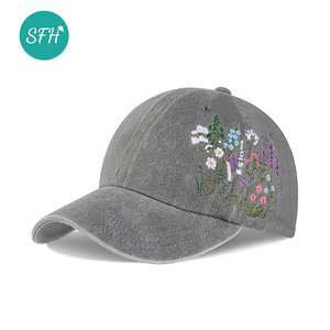 Cappello da Baseball Unisex in Cotone Traspirante a 6 Pannelli, Grigio Chiaro Vintage con Ricamo Floreale, Stile Dad Hat alla Moda - Product Image 1