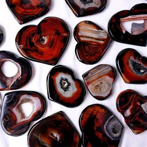 Cœur en cristal de haute qualité sculpté en <span class=keywords><strong>agate</strong></span> rouge et <span class=keywords><strong>noire</strong></span>, géode en forme de cœur, pierre de guérison très prisée pour cadeau thérapeutique - Product Image 2