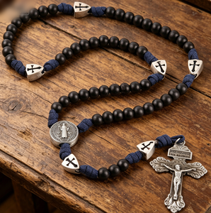 <span class=keywords><strong>Rosario</strong></span> Católico de Madera Verde Oliva con Cordón Paracord, Collar con Crucifijo de San Miguel, Cuentas de Oración y Medalla de San Benito - Product Image 4