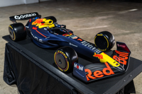 Modèle de voiture de course de Formule 1 en résine, grande taille, sculpture de voiture de course pour exposition en centre commercial ou événementiel
