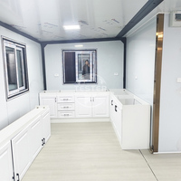 Maison conteneur préfabriquée et imperméable en acier de 20 pieds et 40 pieds Maison mobile modulaire avec 2 ou 4 chambres à coucher préfabriquée